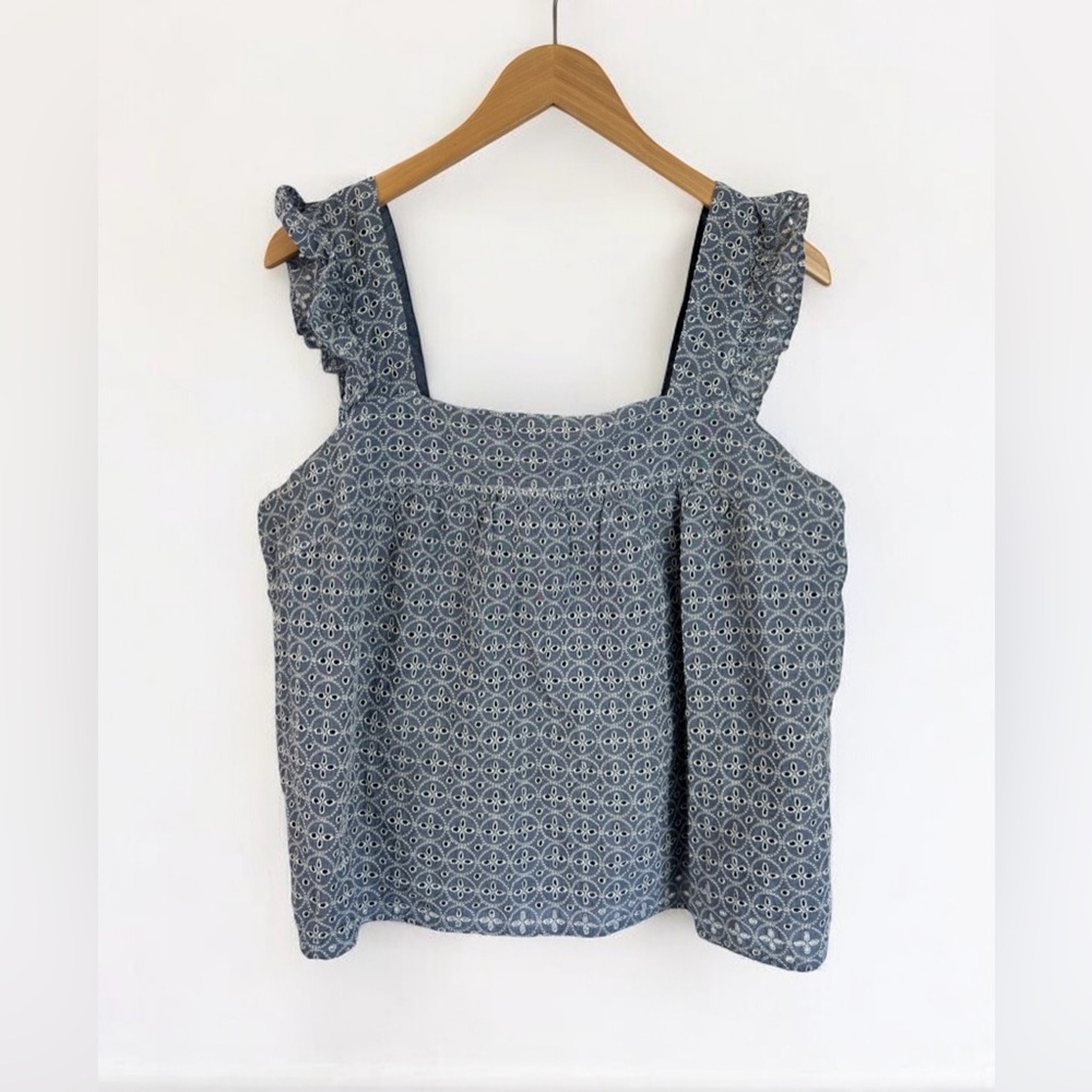 GAP Chambray Eyelet Sleeveless Blouse Top Large